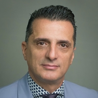 Bernard Topi